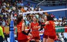 Giải bóng chuyền nữ thế giới ‘trắng sóng’ tại Việt Nam, khán giả than thở: Xem trực tiếp ở đâu?