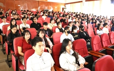 Trường ĐH nói gì khi điểm chuẩn ngành y khoa thấp hơn ngành điều dưỡng?