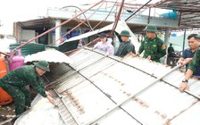 Căng mình khắc phục hậu quả bão số 5
