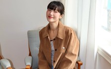 Những chiếc áo khoác giao mùa đẹp nhất khi diện cùng quần jeans xanh