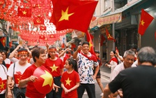 Tặng 100.000 đồng mỗi người cho toàn dân ăn tết Độc lập