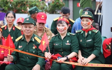 'Nắng gió Trường Sơn còn chẳng ngại, chờ đợi mấy tiếng có là gì'