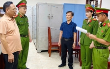 Bắt khẩn cấp 'bầu' Đoan