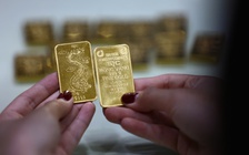 Vàng miếng SJC tăng lên kỷ lục 129,3 triệu đồng/lượng