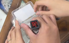 Xôn xao clip 'máy đo huỳnh quang' trên tăm chỉ nha khoa