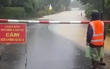 Áp thấp nhiệt đới đang gây mưa lớn ở Hà Tĩnh