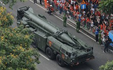 Uy lực từ dàn khí tài quân sự trong lễ tổng duyệt diễu binh A80