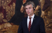 Tố UAV Nga mang chất nổ bay ngang thủ đô, Lithuania cầu cứu NATO