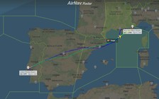 Máy bay phải hạ cánh khẩn vì phi công nói 'toilet' nhưng bị hiểu thành 'pilots'