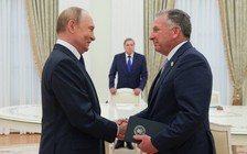 Rộ tin ông Putin tặng huân chương cho quan chức CIA