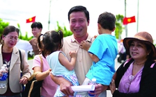 Niềm vui ngày trở về