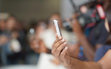 So kè iPhone Air và Galaxy S25 Edge