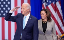 Bà Harris chỉ trích quyết định tái tranh cử của ông Biden