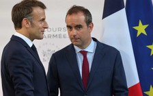 Tổng thống Pháp chọn bộ trưởng quốc phòng làm thủ tướng