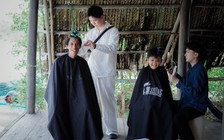 Chuyện tử tế: Cắt tóc thanh toán bằng nụ cười