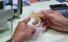 Giá vàng miếng giảm mạnh 3 triệu đồng/lượng, lực bán vàng tăng
