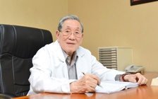 NGND-GS-TS-BS Nguyễn Đình Hối được vinh danh và trao giải Thành tựu trọn đời