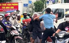 TP.HCM: Cụ ông bị người đi ô tô đánh tới tấp ở phường Sài Gòn