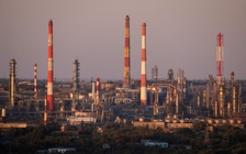 EU tăng tiến độ loại bỏ năng lượng của Nga, Moscow lên tiếng