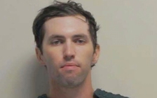 Nghi phạm ám sát ông Charlie Kirk sợ bị bắn chết trước khi đầu thú