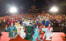 Tự hào 'nhìn quê hương sáng tươi trong bình minh'