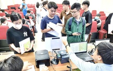 Nhiều hỗ trợ tài chính cho sinh viên: Vay ưu đãi, trả góp học phí 0%
