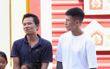 Bùi Tiến Dũng nghẹn lòng trước người bố đơn thân nuôi 4 con khi vợ mất