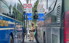 Hơn 100 xe khách bị CSGT TP.HCM xử phạt trong 1 tuần sau phản ánh của Thanh Niên