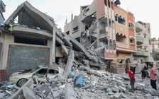 Israel tiếp tục tấn công Gaza