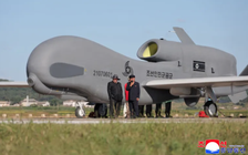 UAV giờ đây uy lực hơn nhờ tấn công bầy đàn bằng AI