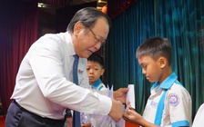 Lan tỏa chương trình 'Cùng ngư dân thắp sáng đèn trên biển' tại Gia Lai