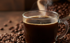 Uống cà phê sáng có ảnh hưởng đến hiệu quả kháng sinh không?