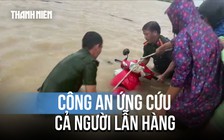 Hy hữu shipper rơi xuống nước lũ, may mắn được cứu