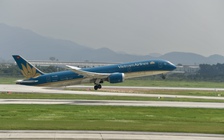 4 sân bay tạm ngưng, hàng loạt chuyến bay bị hủy vì bão số 10 Bualoi