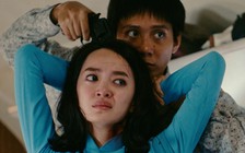 'Tử chiến trên không' vẫn dẫn đầu, 'Mưa đỏ' chính thức rời rạp