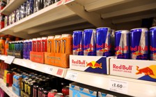 Anh sẽ cấm người dưới 16 tuổi mua nước tăng lực