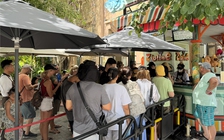 Du lịch thắng lớn, tiêu dùng hưởng lợi