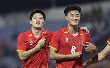 Tiền đạo U.23 Việt Nam nói điều xúc động về mẹ sau khi ghi bàn đánh bại Bangladesh