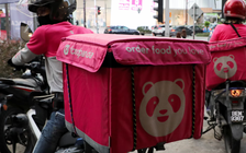 Chấn thương do bão, tài xế giao thức ăn được bồi thường 4,4 tỉ đồng