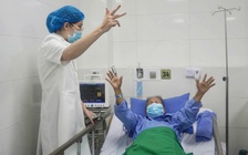 Cứu sống cụ bà 90 tuổi đột quỵ do túi phình mạch máu