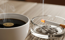 Thói quen vừa uống cà phê vừa hút thuốc có tốt?