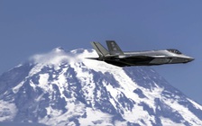 Sau tàu chiến, Mỹ triển khai 10 chiến đấu cơ tàng hình F-35 đến Caribbean