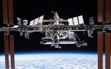 Tàu Dragon nâng quỹ đạo ISS, giảm dần sự phụ thuộc vào Nga