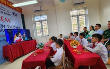 Khai giảng ở ngôi trường có 8 học sinh tại đảo tiền tiêu