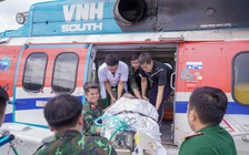 Cấp cứu khẩn cấp ngư dân nguy kịch tại đặc khu Trường Sa bằng trực thăng