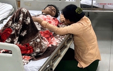 Lá lành đùm lá rách: Vừa nhận bằng bác sĩ thì bị u não ác tính