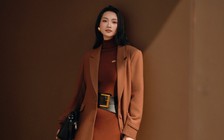 Diện trang phục sắc nâu sang trọng không cần phô trương