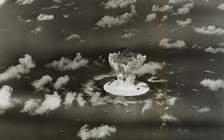 Mỗi người đang sống đều có vết phóng xạ từ thử hạt nhân trong khí quyển