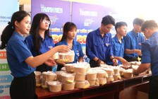 'Em không nghĩ đi Tư vấn mùa thi lại được lo cả cơm ăn, nước uống'