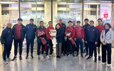 Thủ môn Trung Kiên và các thành viên còn lại của U.23 Việt Nam về nước muộn